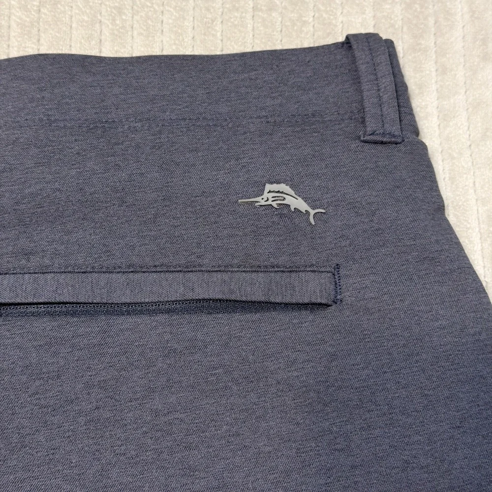 Tommy Bahama Chip Shot Performance Shorts Men's Size 40 Blue Flat Front Golf